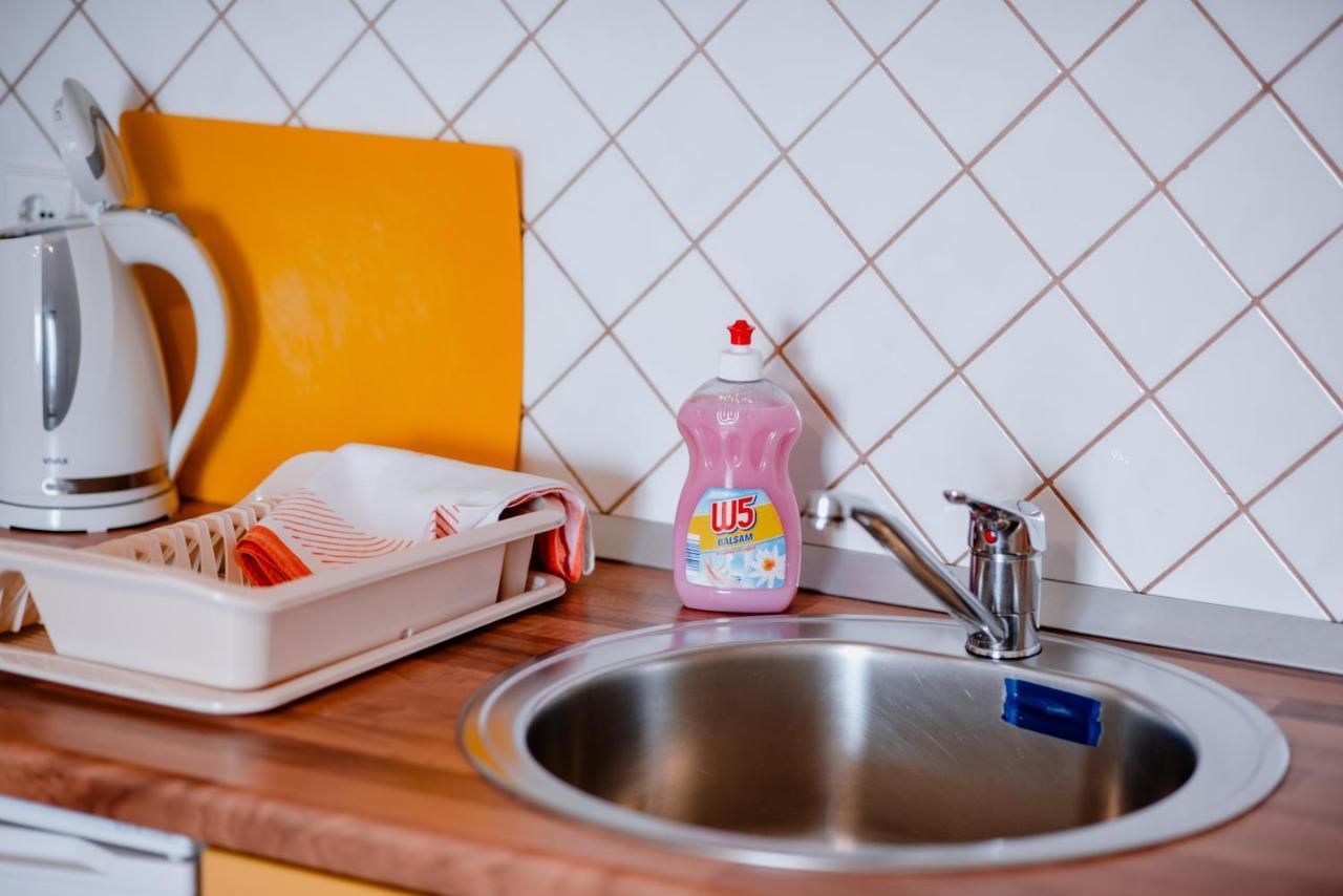 カルロバッグApartmens Leonaアパートメント エクステリア 写真