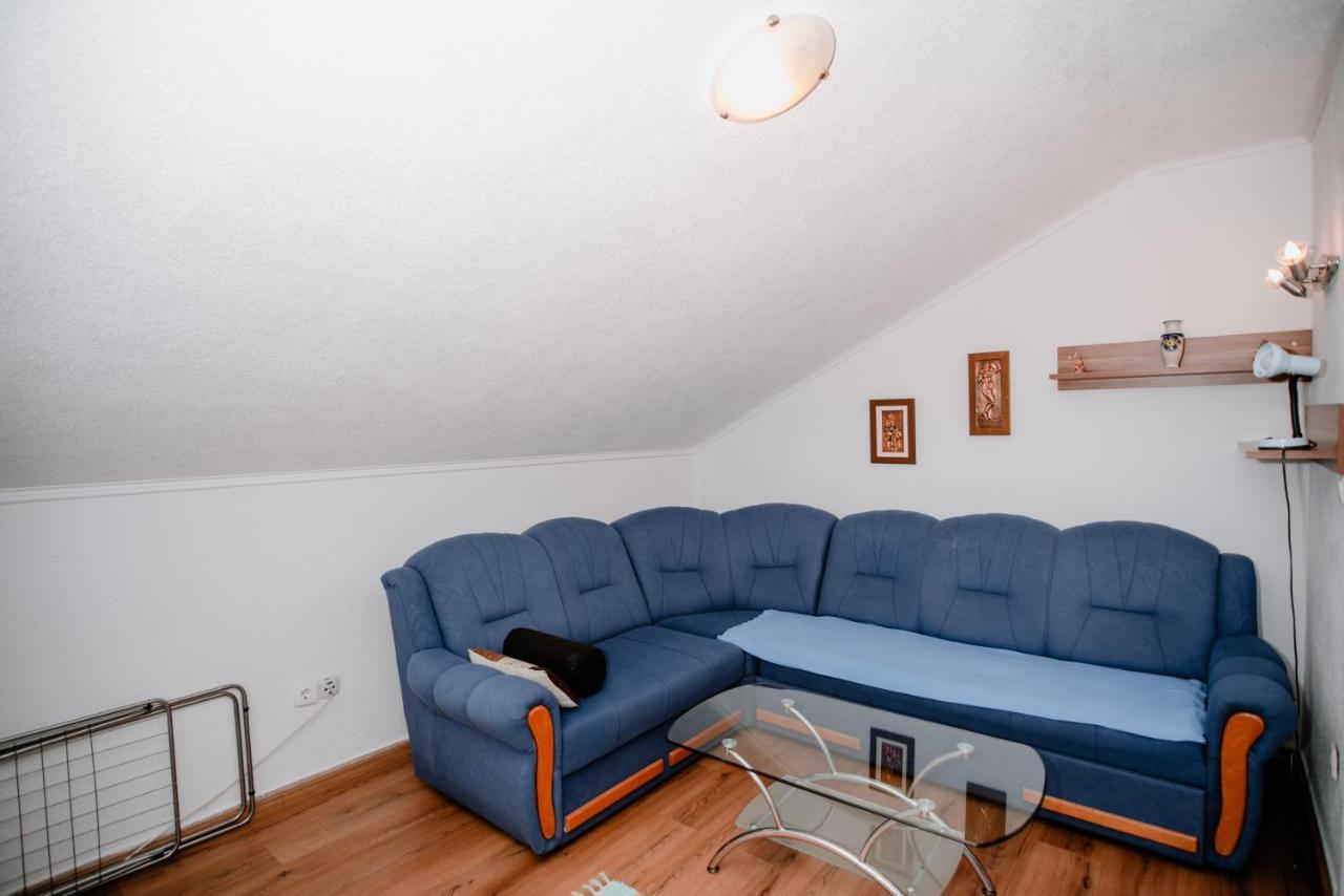 カルロバッグApartmens Leonaアパートメント エクステリア 写真