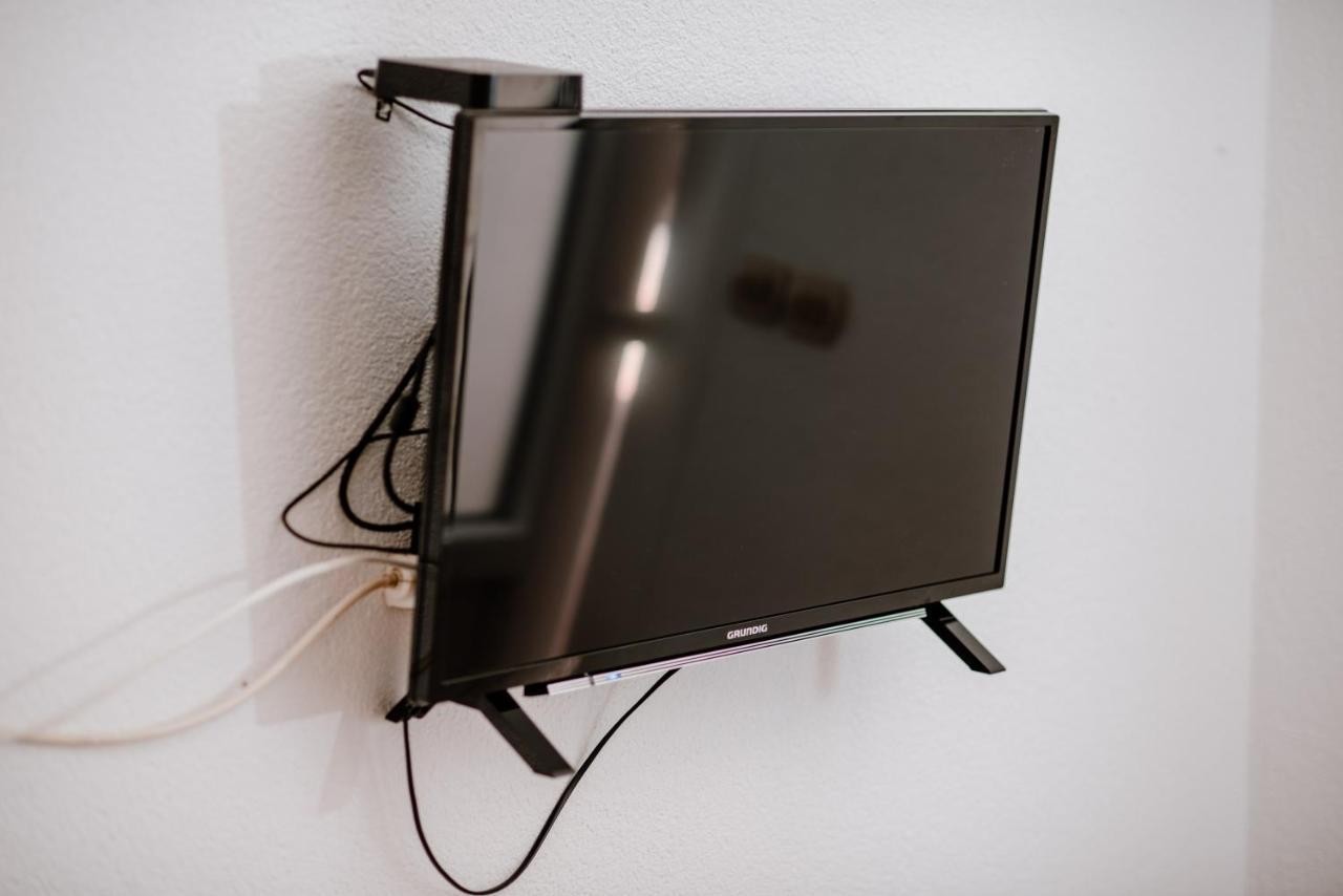 カルロバッグApartmens Leonaアパートメント エクステリア 写真