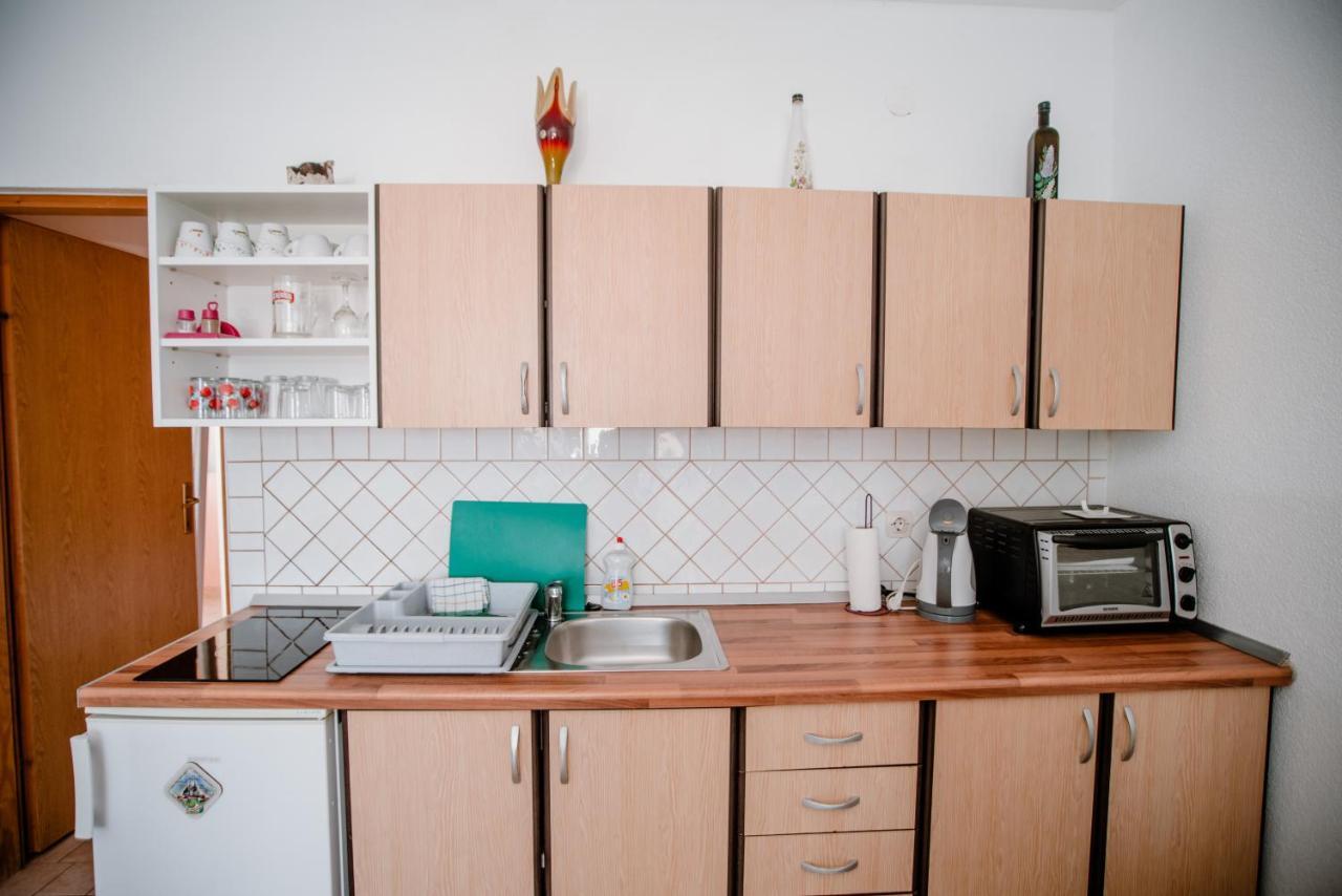 カルロバッグApartmens Leonaアパートメント エクステリア 写真